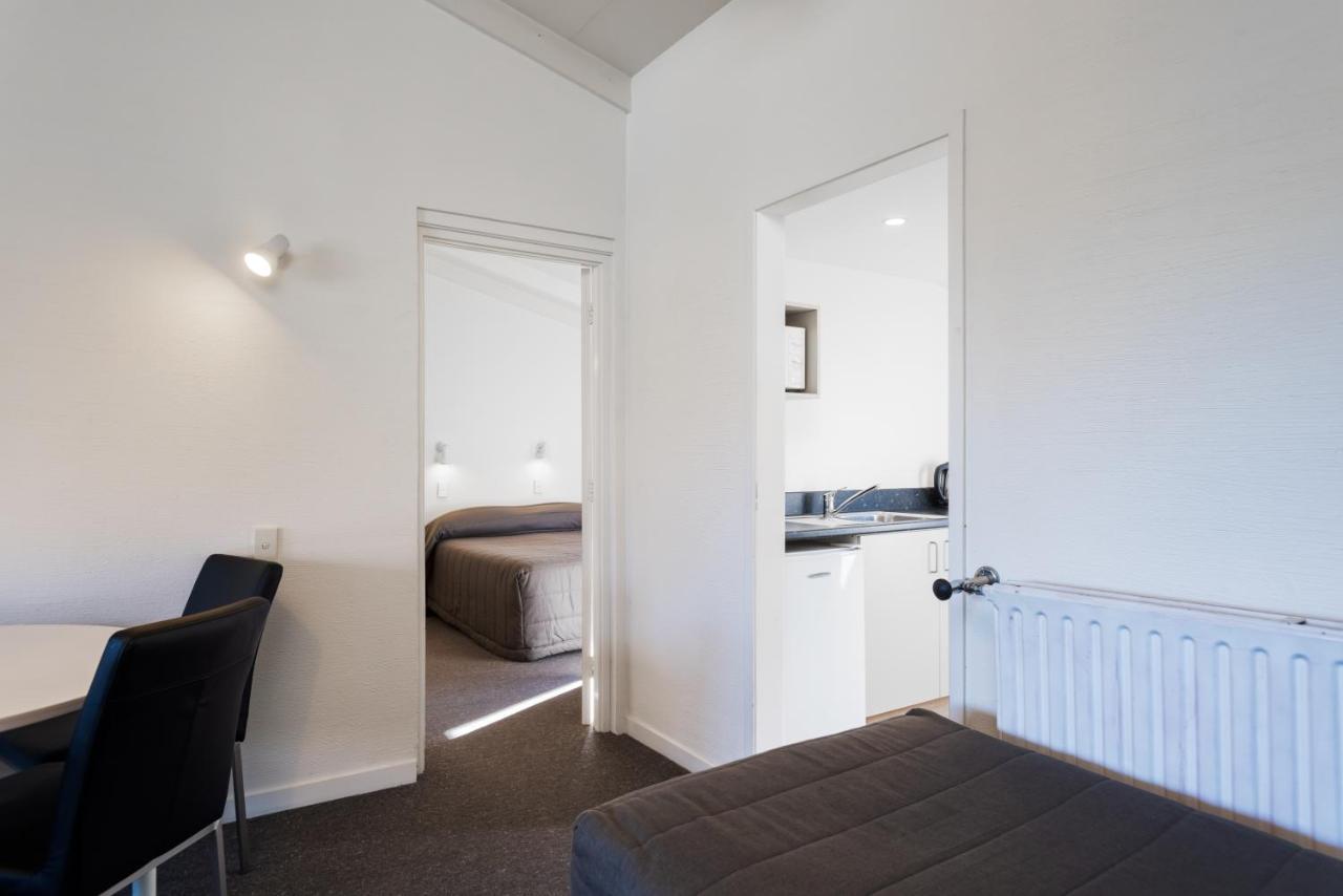 Queenstown Motel Apartments (Adults Only) Bagian luar foto