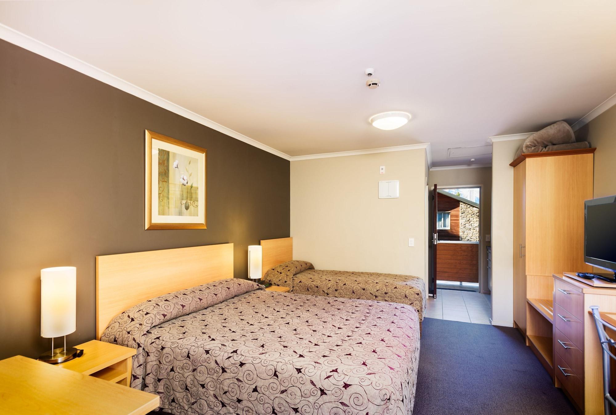 Queenstown Motel Apartments (Adults Only) Bagian luar foto