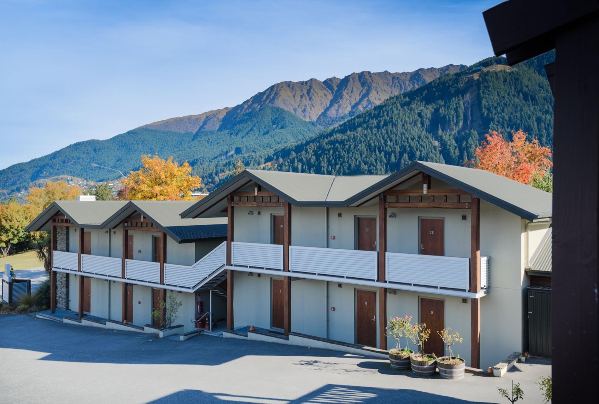 Queenstown Motel Apartments (Adults Only) Bagian luar foto