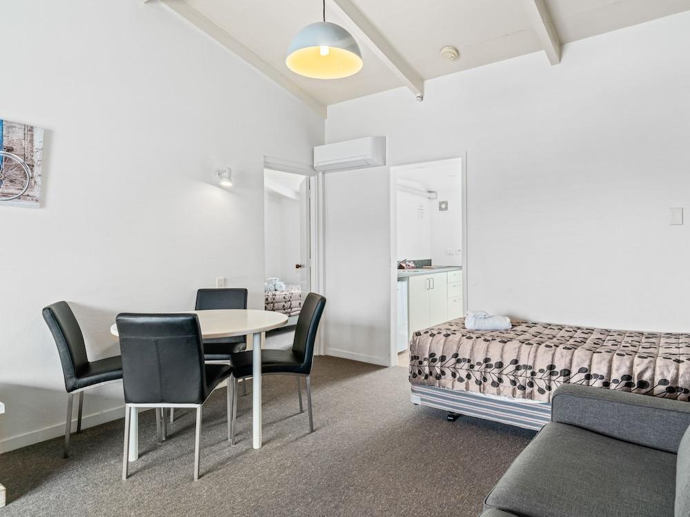 Queenstown Motel Apartments (Adults Only) Bagian luar foto