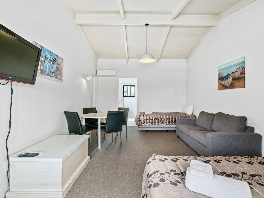 Queenstown Motel Apartments (Adults Only) Bagian luar foto