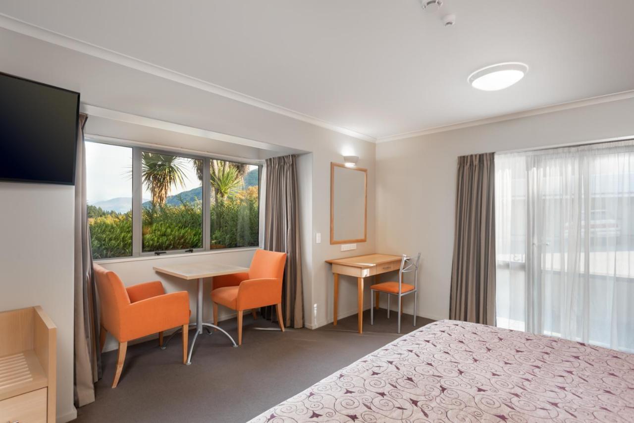 Queenstown Motel Apartments (Adults Only) Bagian luar foto
